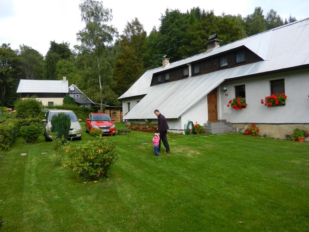Guest House U Lakomce Desná Buitenkant foto